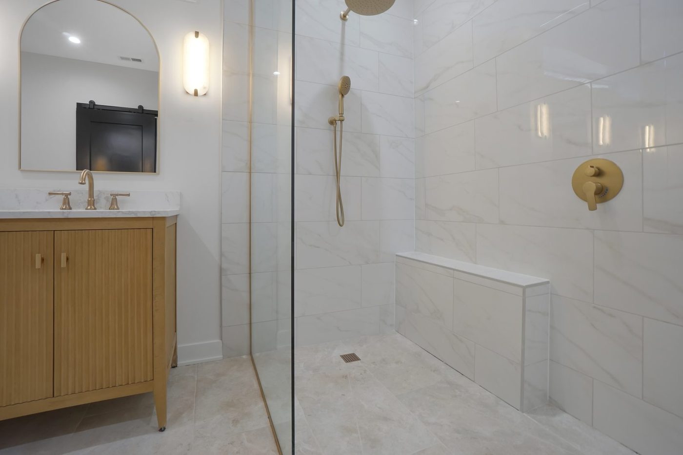 A Chicago bathroom we finished: walk-in showers